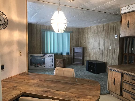 4th image of 4065 E University Dr #405