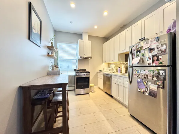 18-64 41st Street image 6 of 18