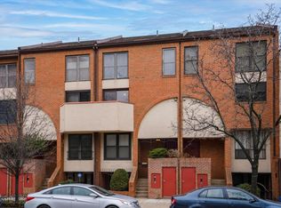 226 N 22nd St APT B, Philadelphia, PA 19103