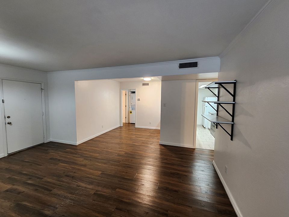 1st image of 12834 Midway Rd APT 1106