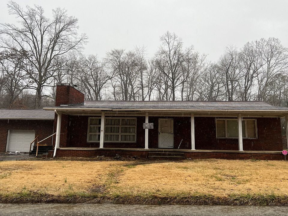 2nd image of 3232 Arlington Blvd