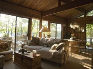 91 Isle Of Wight Rd, East Hampton, NY 11937