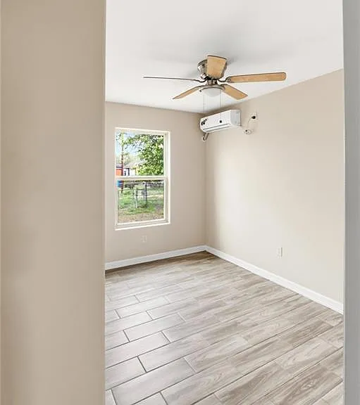 811 N Carlson St — Photo 8