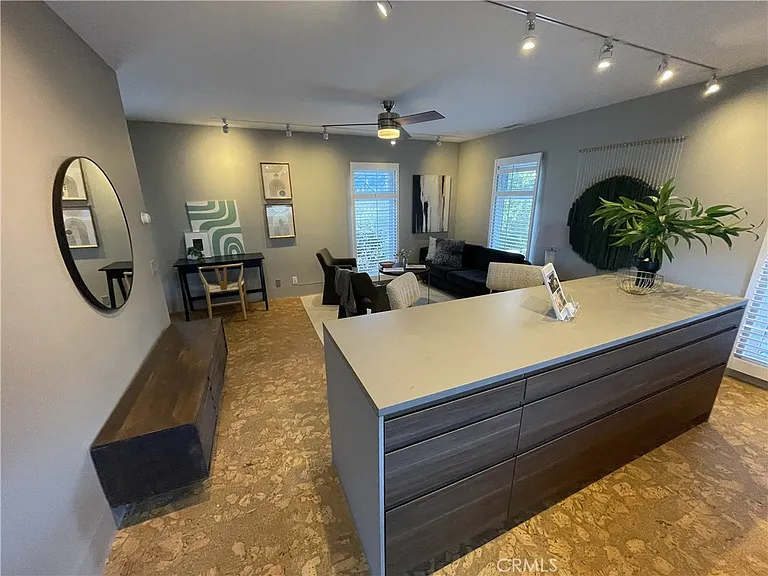 167 N Garden St — Photo 12