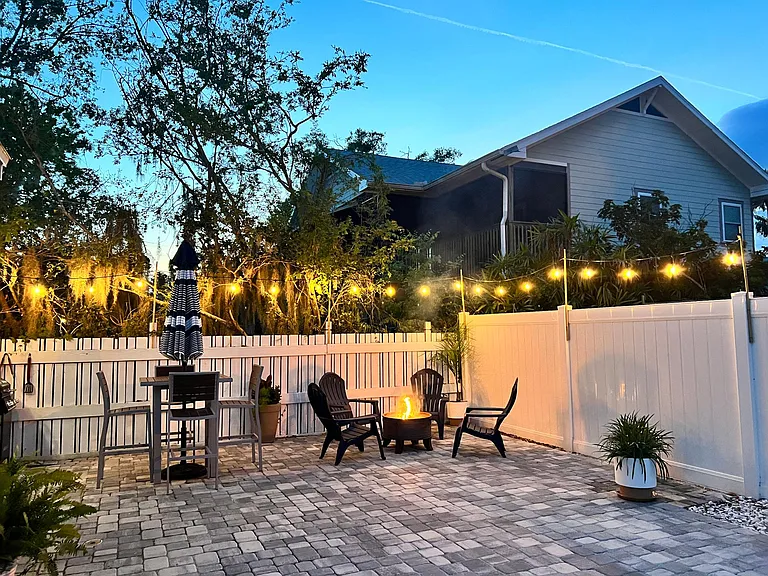214 Alma Ct — Photo 33