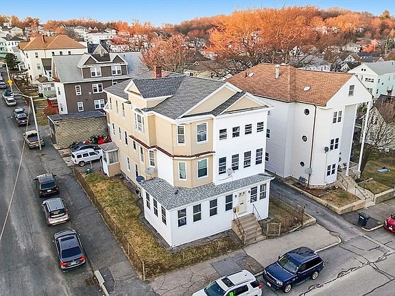 3rd image of 61 Cohasset St