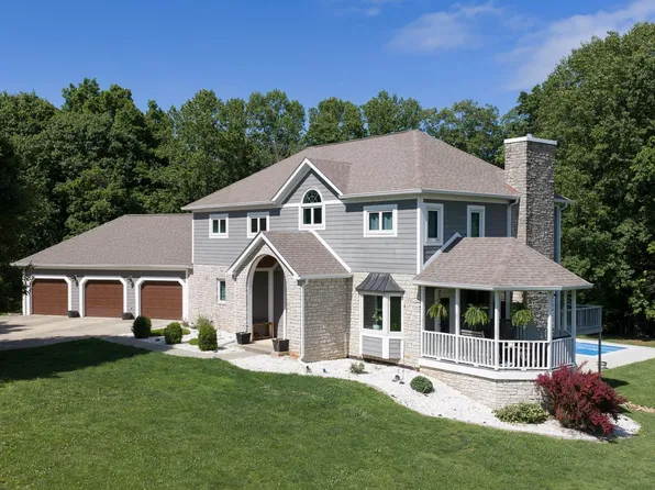 6315 N Bent Pine Dr, Bloomington, IN 47408