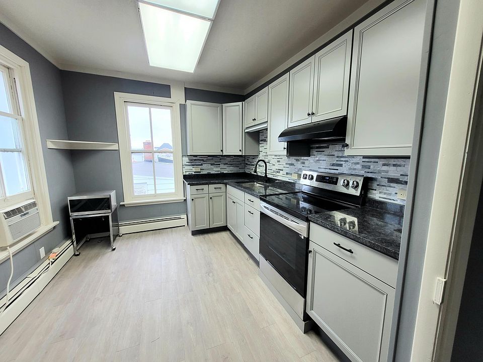 48 S Reading Ave Boyertown, PA Zillow