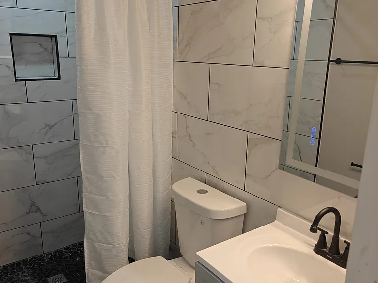 2208 Kensington Dr — Photo 14