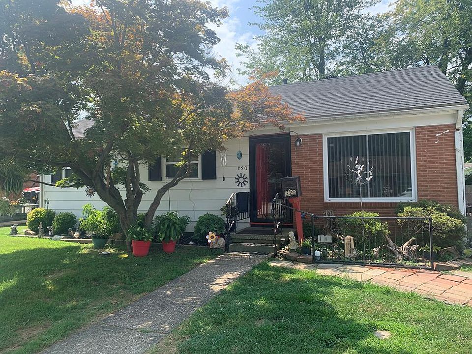 1st image of 320 Tennyson Dr