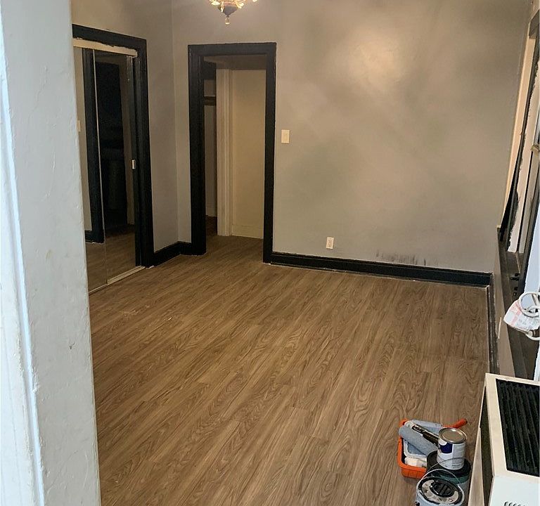 1st image of 1145 S New Hampshire Ave APT 5