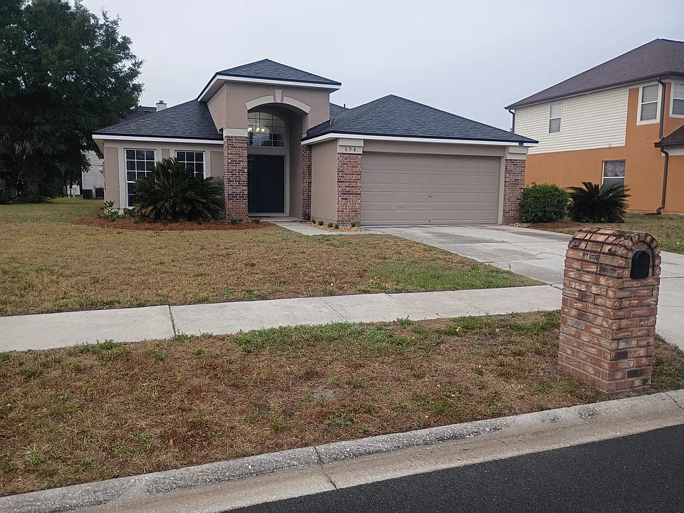 694 Cherry Bark Dr