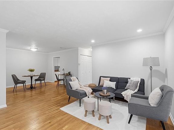 2nd image of 1150 Collier Rd NW Unit 6H