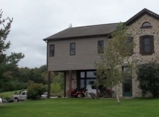 N6625 Clover Valley Rd, Fredonia, WI 53021
