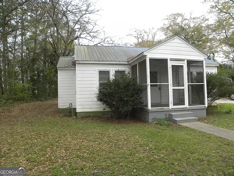 113 Maple St — Photo 7