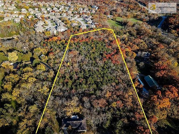 Property boundary lines to help you visualize!