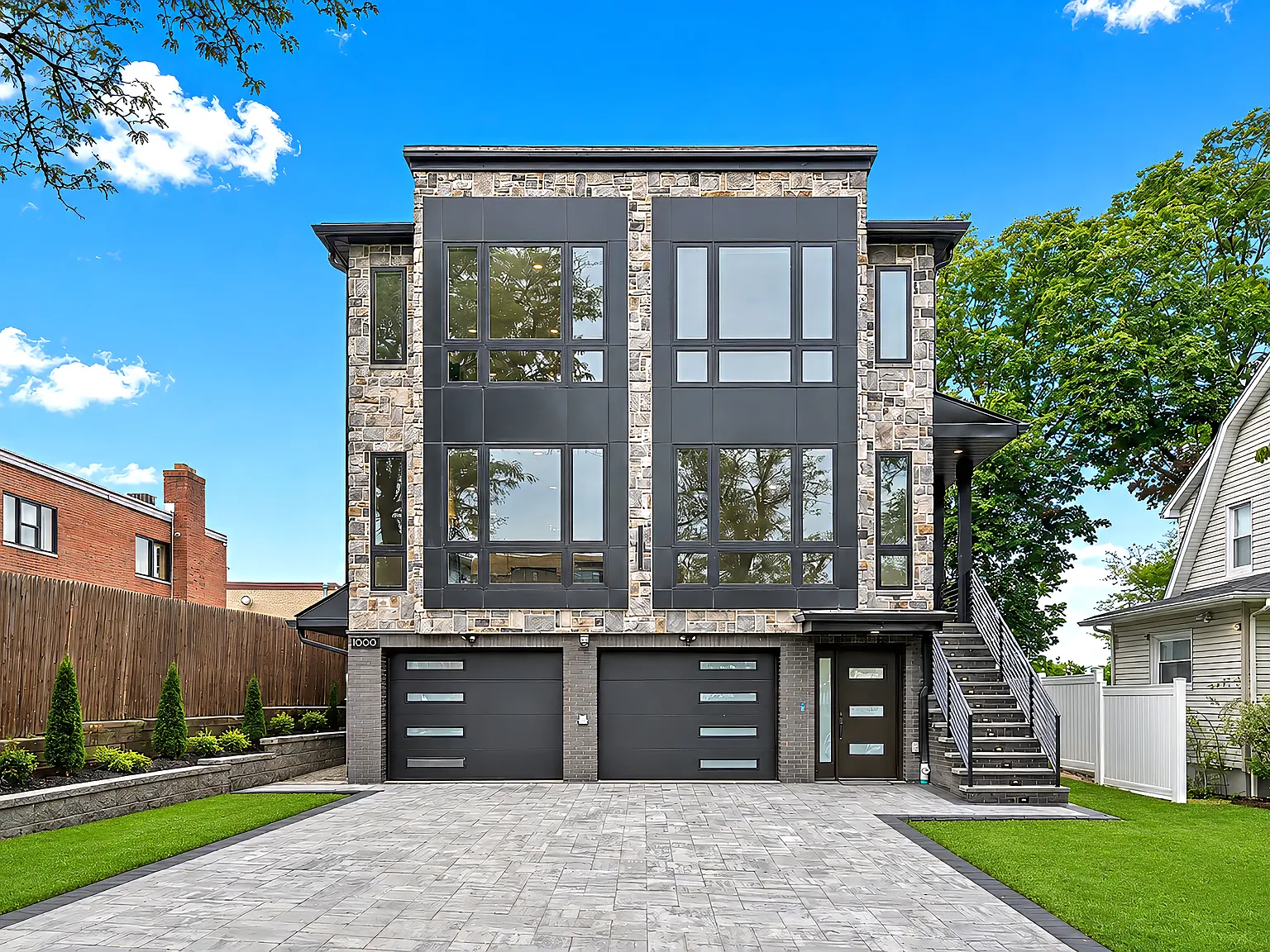3 bed, $4,900 — Photo 1