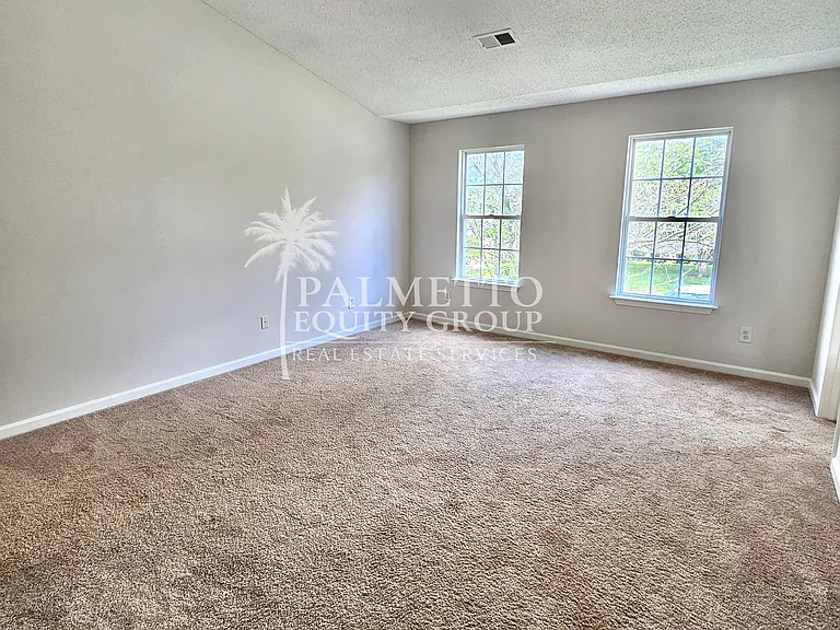 5715 River Glen Dr — Photo 15