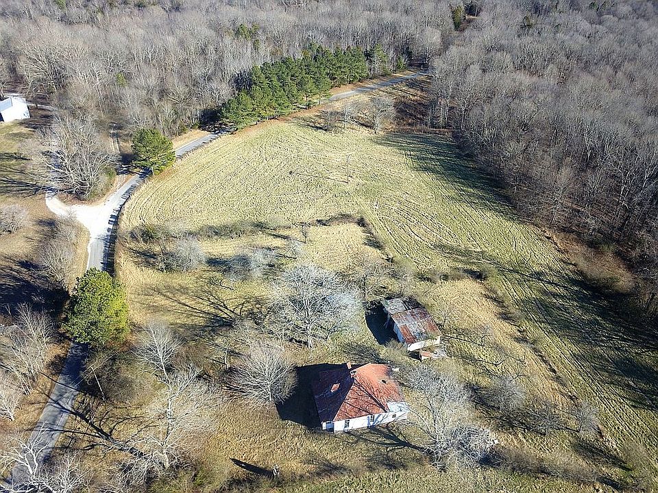 1st image of 804 Chestnut Grove Rd