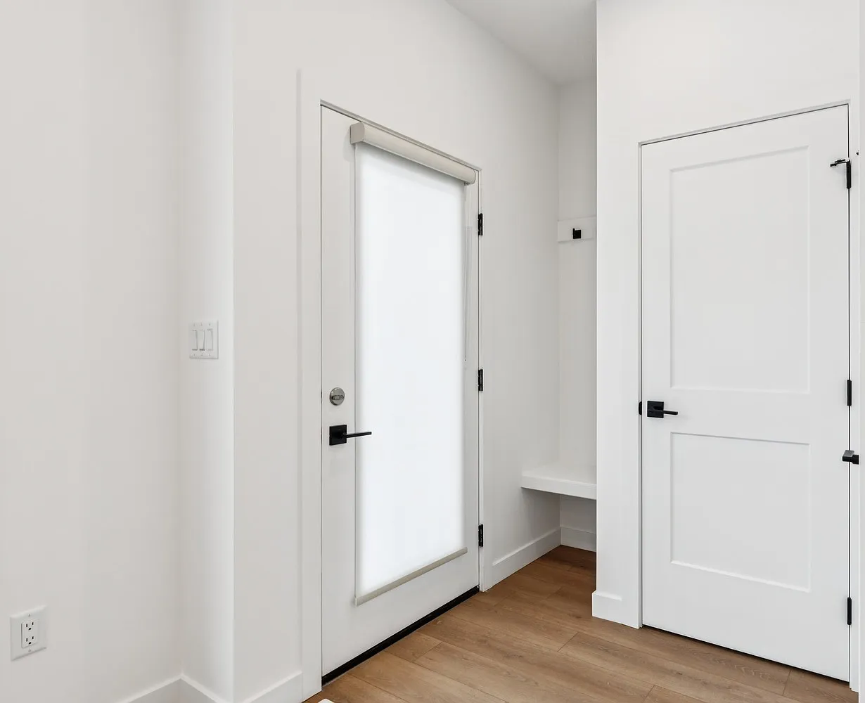 Glenora 2 4 Plex — Photo 1