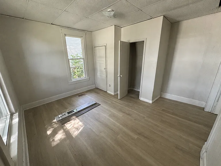 934 N National Ave — Photo 8