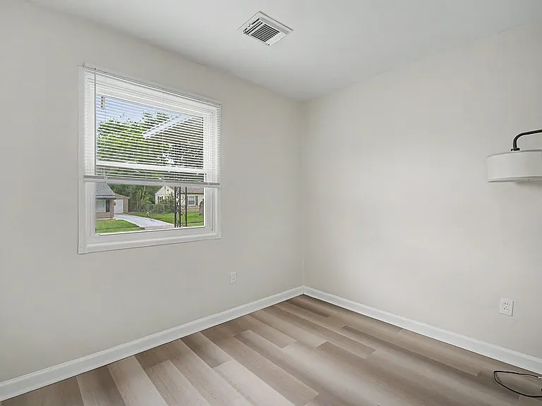 3324 Ainsworth Dr — Photo 20
