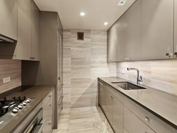 146 West 57th Street 60B image 3 of 6