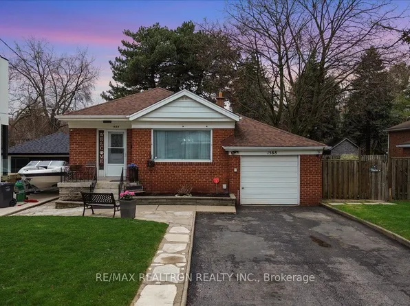 1568 Asgard Dr, Mississauga, ON L5E 2B9