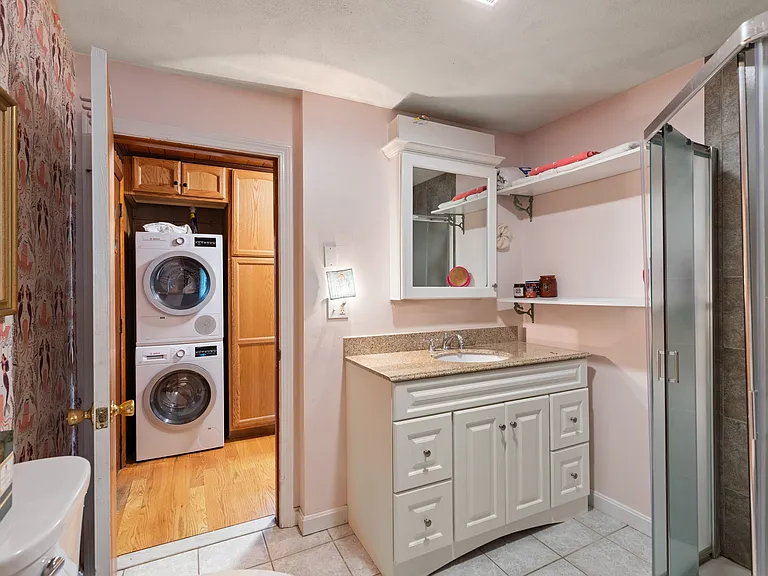 40 Elsie Ave — Photo 14