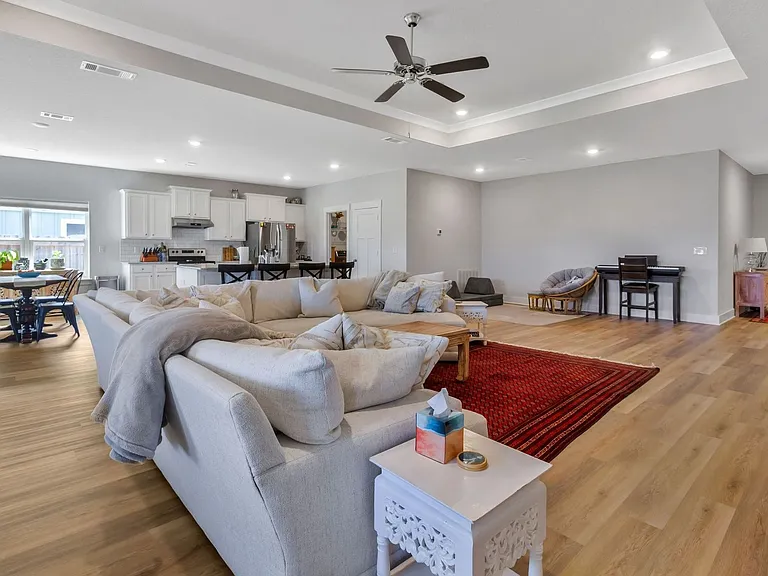 6352 Forest Bay Ave — Photo 10
