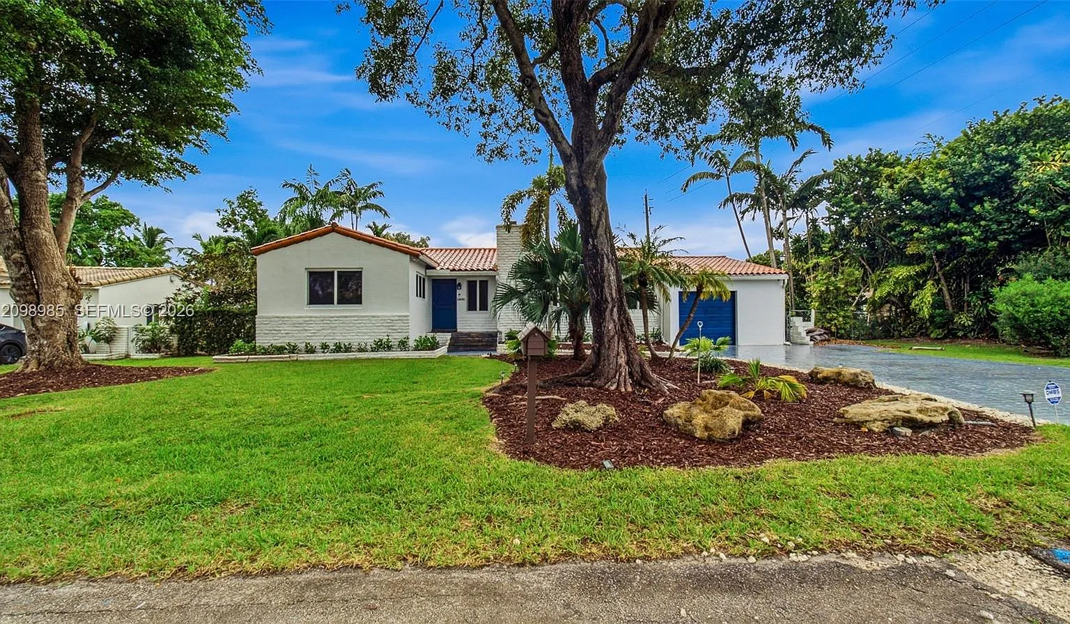 Miami Shores Estates — Photo 2