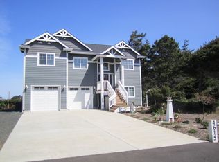 4615 Joshua Ln, Florence, OR 97439