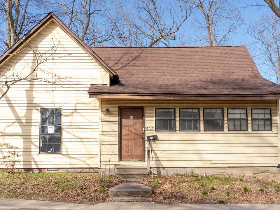 1st image of 522 McGaughey St