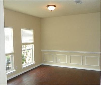 3rd image of 3416 Almond Ln