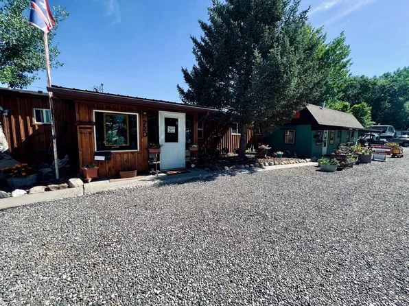 720 Shoshoni St, Thermopolis, WY 82443
