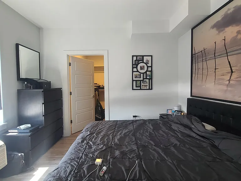 5711 Washington St #301 — Photo 11
