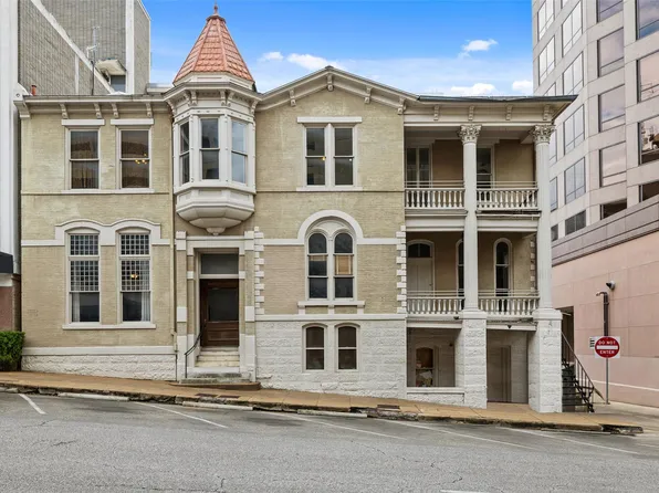 109 E 10th St, Austin, TX 78701