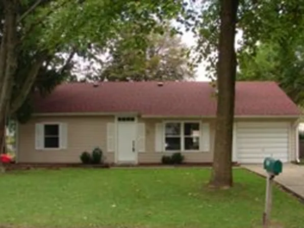903 Bellepark Dr, Champaign, IL 61821