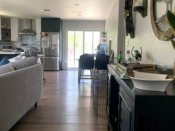 4th image of 20256 American Ave