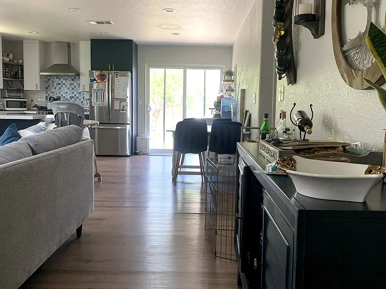 20256 American Ave — Photo 4
