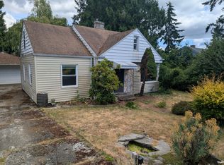 15530 8th Ave NE, Shoreline, WA 98155