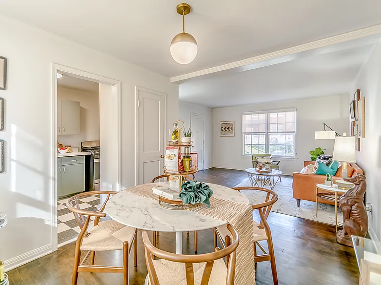 Urban Living in our Kessler Park Apartment Homes — Photo 38