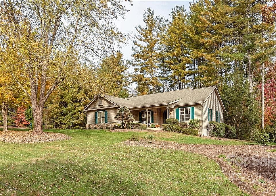 1st image of 402 Pine Bark Ln