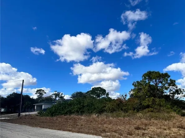 122 Pixie Ave, Labelle, FL 33935