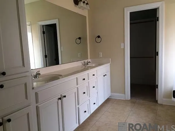 25445 Black Lake Ave — Photo 9