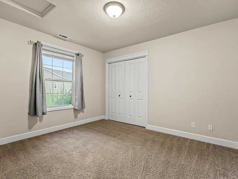 2581 S Gatewood Ln — Photo 17