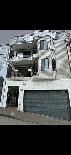 1063 Carolina St Photo 1