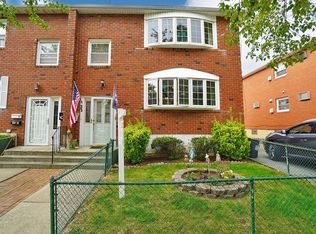 32 N Rhett Ave, Staten Island, NY 10308