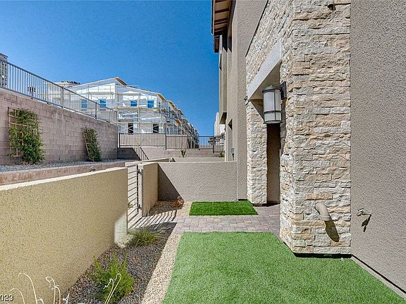 4th image of 600 N Carriage Hill Dr #1079