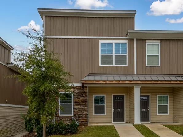 135 Hunters Grove Dr, Columbia, SC 29210
